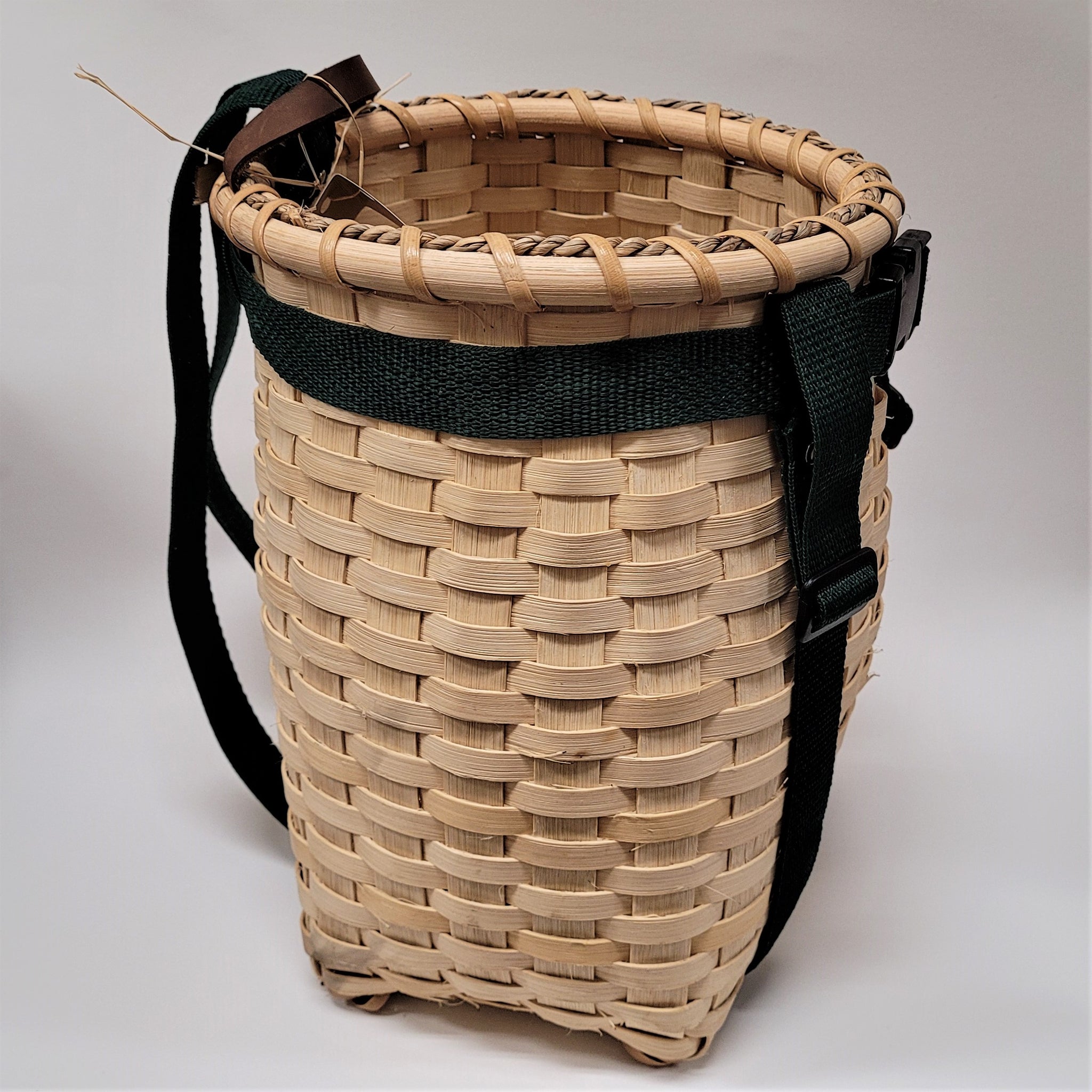 Adirondack Pack baskets by Northwoods Basket weaver – The Village Merc.